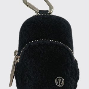 Nwot Nano Clip-On Fleece Backpack BLACK color